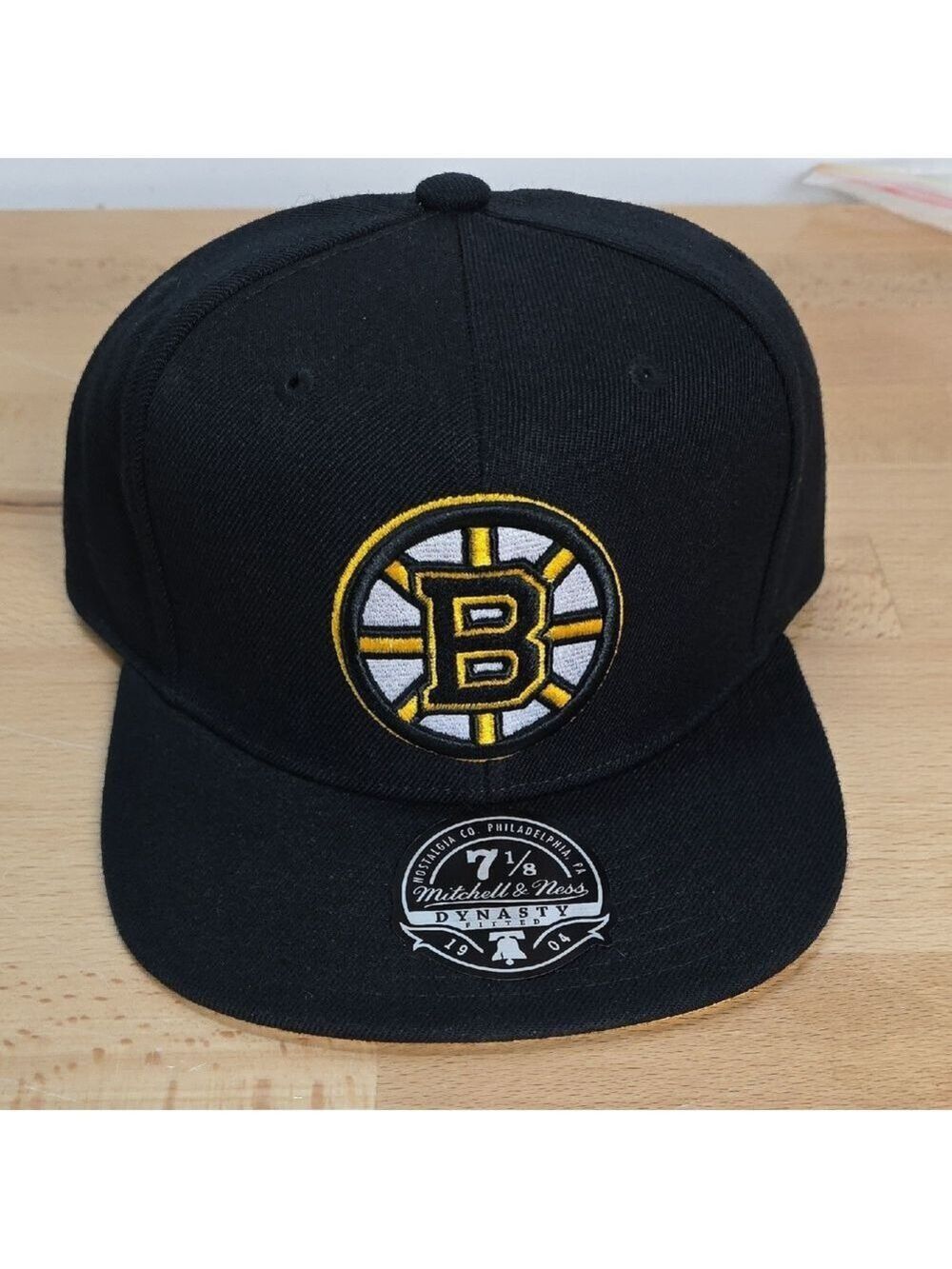 Mitchell & Ness Black and Gold Snapback Cap New 7 1/8